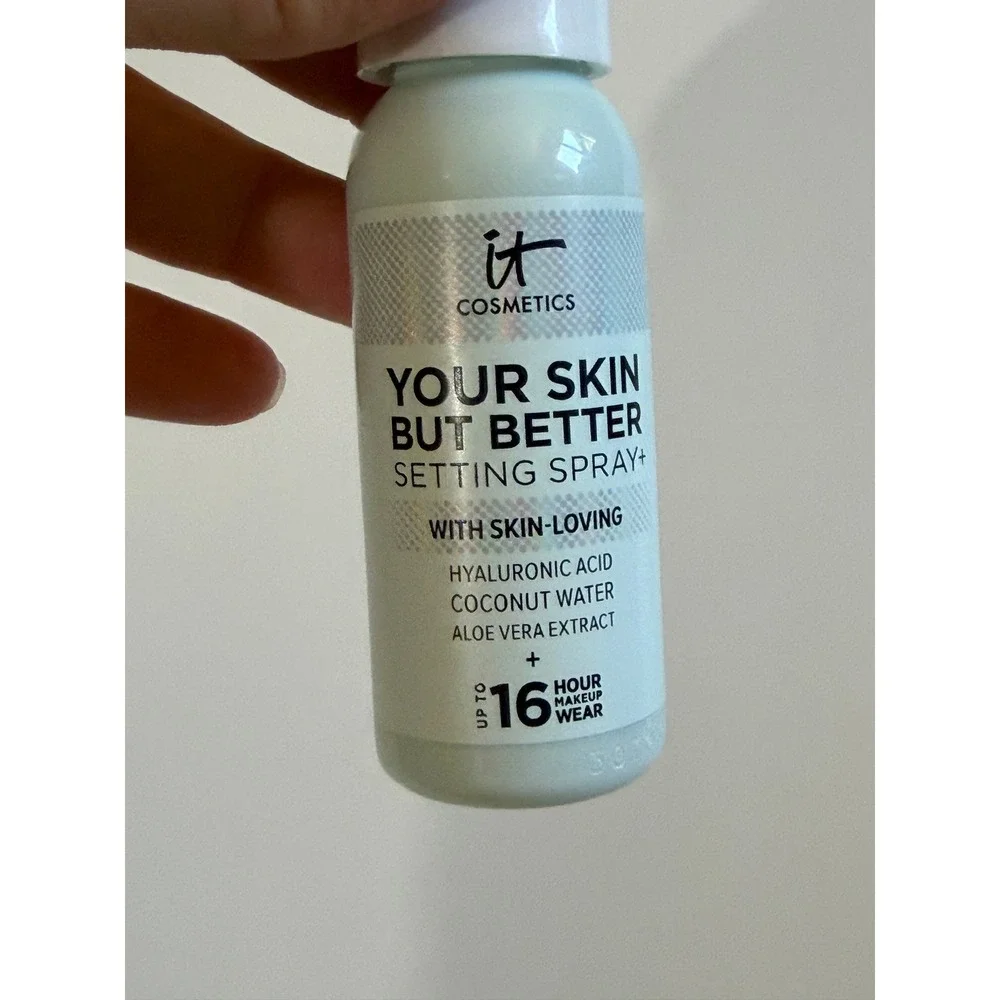 IT Cosmetics Your Skin But Better Setting Spray+ 16 Hour Wear 1.0oz Travel Size